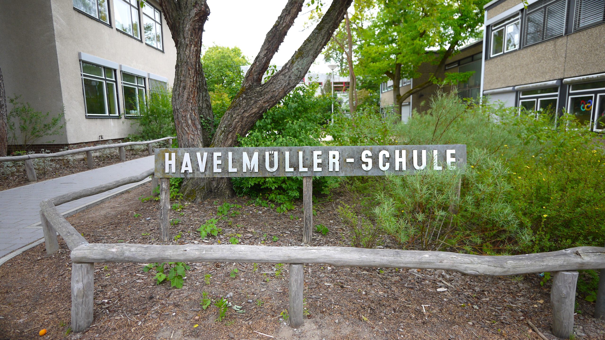 Havelmüller-Schule Eingangsschild